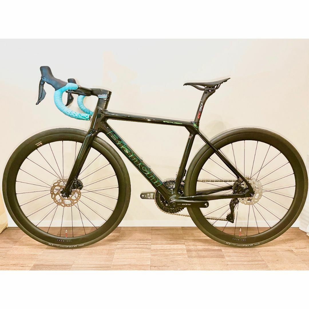 Bianchi(ビアンキ)の新品/未走行ビアンキSPECIALISSIMA電動105di2 カーボンホイール スポーツ/アウトドアの自転車(自転車本体)の商品写真