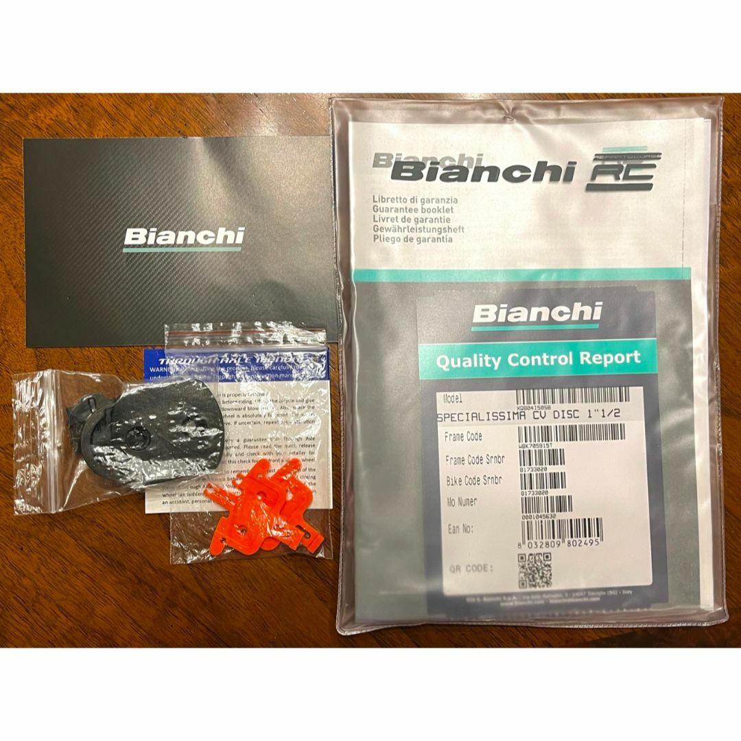 Bianchi(ビアンキ)の新品/未走行ビアンキSPECIALISSIMA電動105di2 カーボンホイール スポーツ/アウトドアの自転車(自転車本体)の商品写真