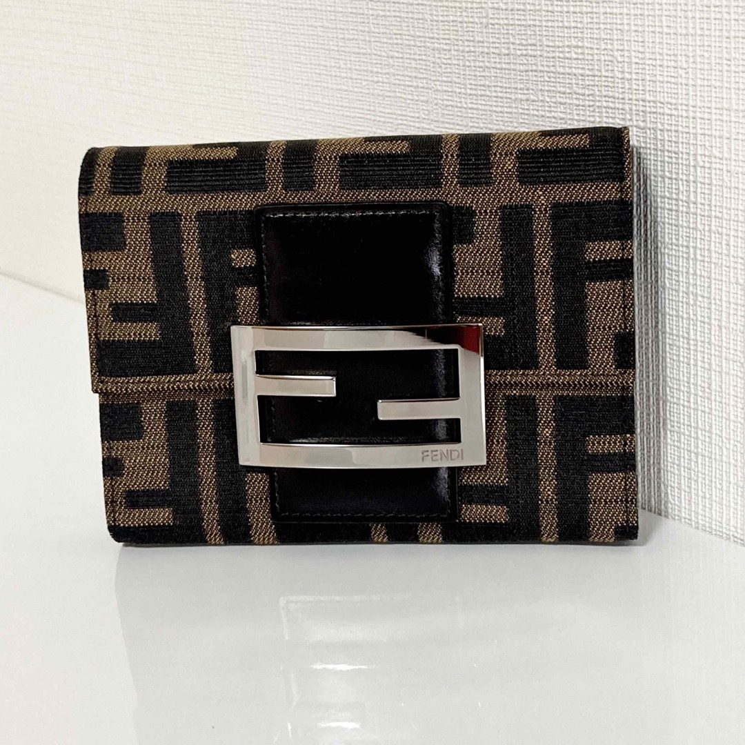 FENDI フェンディ ズッカ マンマ シルバー金具 折り財布 ブラウン 茶色