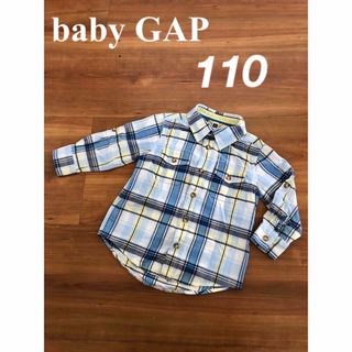 ベビーギャップ(babyGAP)のbaby GAP ボタンシャツ　110(ブラウス)