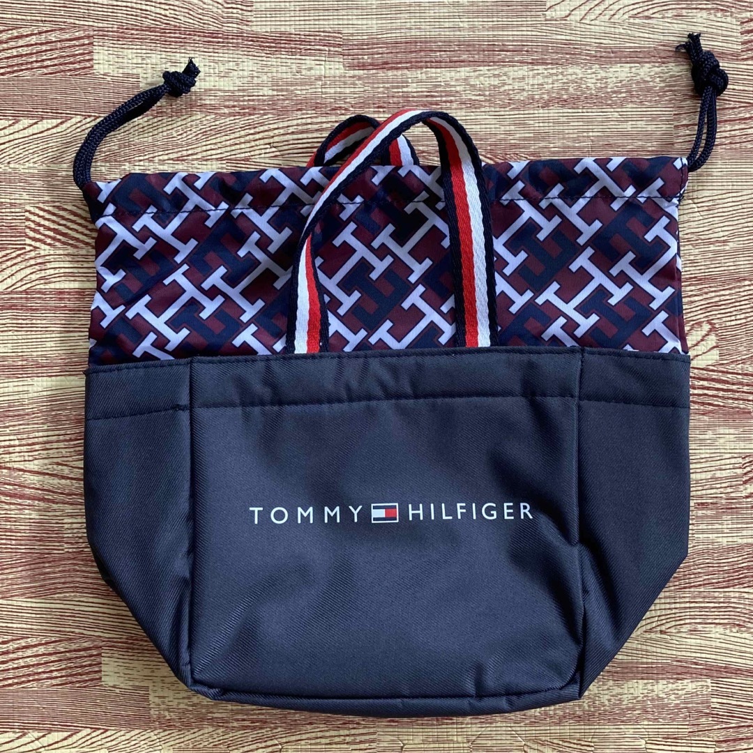 TOMMY HILFIGER(トミーヒルフィガー)のTOMMY HILFIGER 保冷バッグ  トミーヒルフィガー　付録　新品 インテリア/住まい/日用品の日用品/生活雑貨/旅行(日用品/生活雑貨)の商品写真