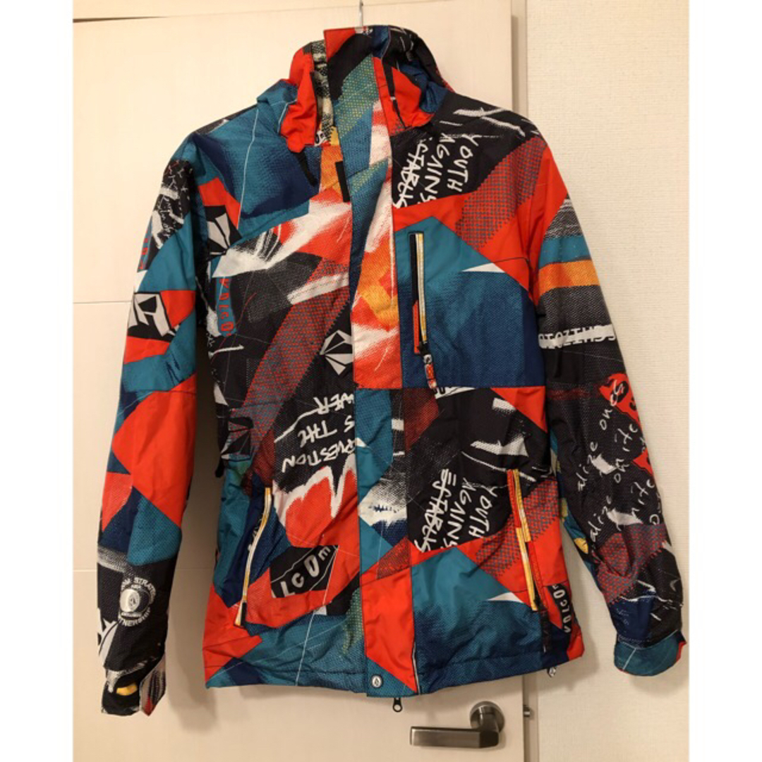 volcom(ボルコム)の【USED】volcom上下ウエアセット スポーツ/アウトドアのスノーボード(ウエア/装備)の商品写真