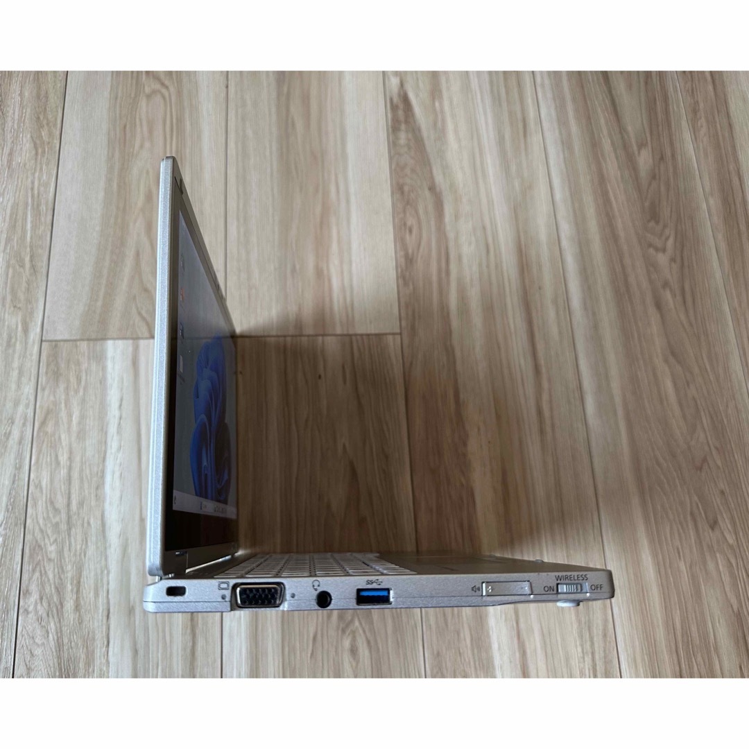 売れ筋ランキングも Office2021搭載 超軽量745g 10.1型液晶タブレット