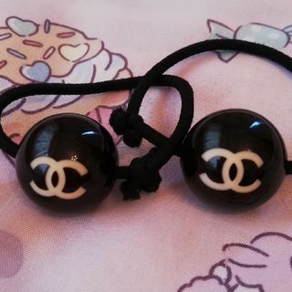 シャネル ロゴ ヘアゴム/シュシュの通販 35点 | CHANELのレディースを