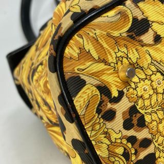 VERSACE - ヴェルサーチ VERSACE レオパード フラップ付き サン