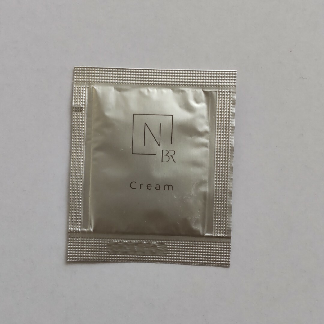 N organic(エヌオーガニック)のNオーガニック　 クレンジングミルク　メイク落とし　180g コスメ/美容のスキンケア/基礎化粧品(クレンジング/メイク落とし)の商品写真