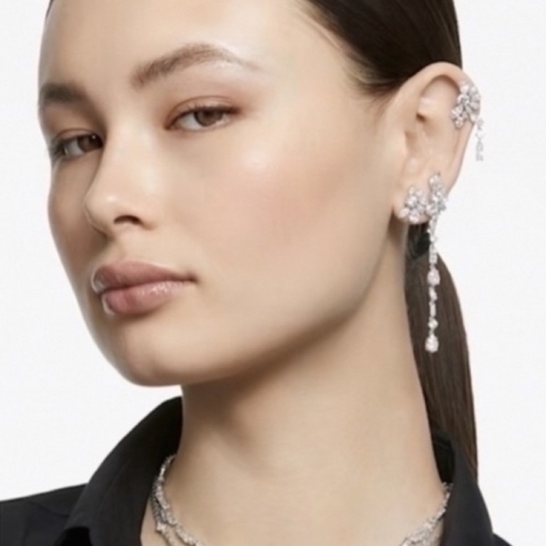 SWAROVSKI - スワロフスキー ピアスの通販 by 杏果SHOP∂プロフみてね
