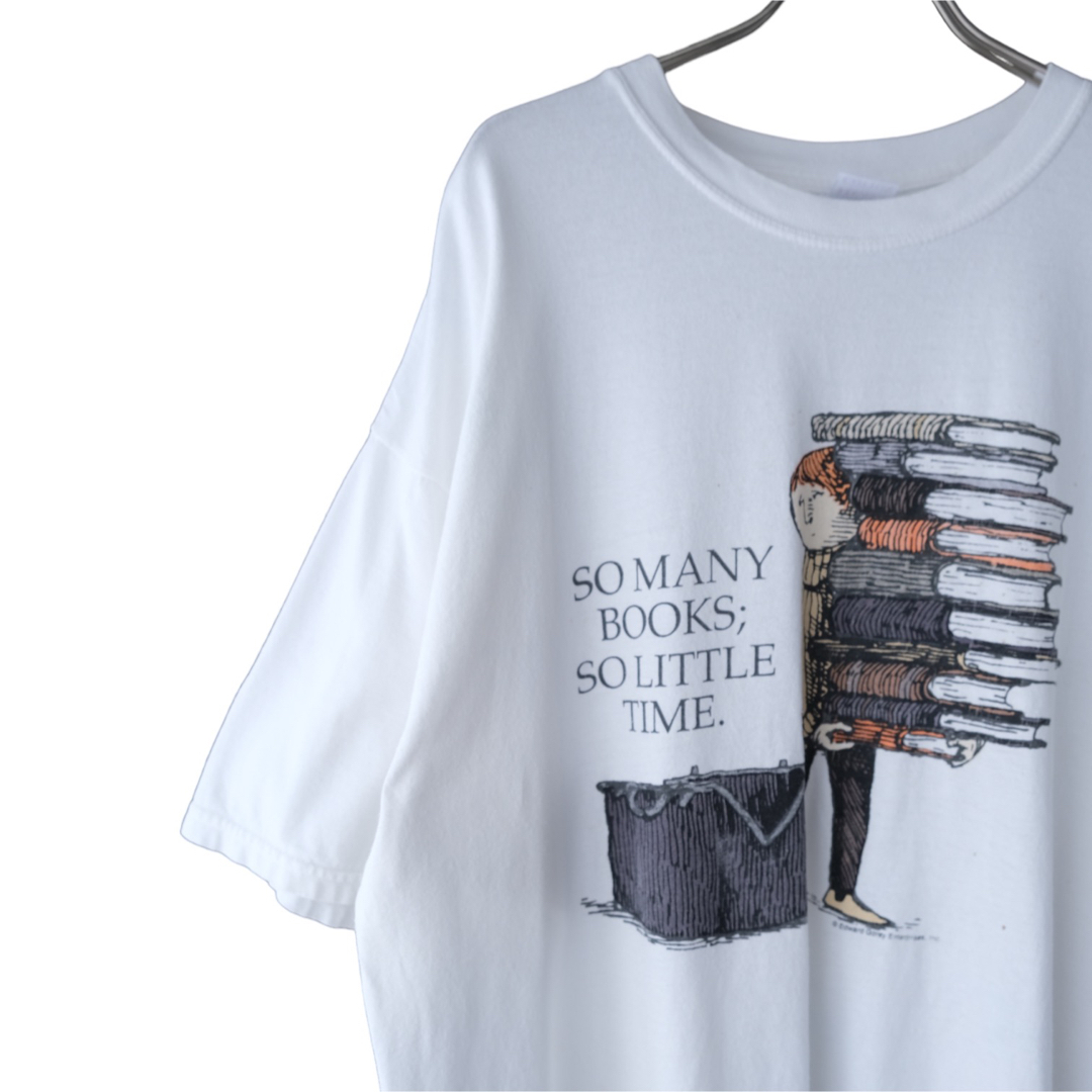 GILDAN(ギルタン)の00s GILDAN Edward Gorey SO MANY BOOKS メンズのトップス(Tシャツ/カットソー(半袖/袖なし))の商品写真