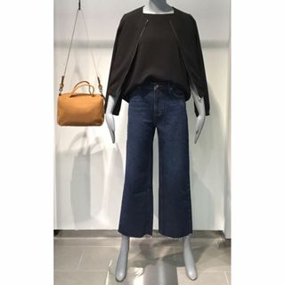 セオリー(theory)の美品セオリーtheory定価28,600円デニムタックワイドパンツ27インディゴ(デニム/ジーンズ)