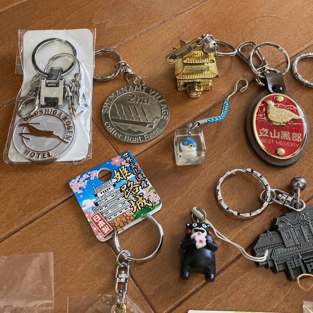 最旬トレンドパンツ メール便ネコポス発送ご当地沖縄限定ちいかわダイカットキーホルダーシーサー うさぎ