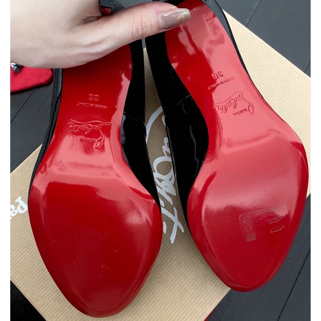 Christian Louboutin(クリスチャンルブタン)の美品　クリスチャンルブタン　靴 レディースの靴/シューズ(ハイヒール/パンプス)の商品写真