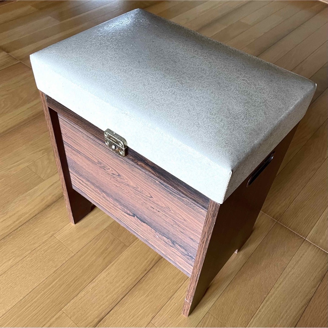 ◆昭和レトロ 収納付きスツール 小型椅子 木材 革張り ペイズリー柄 ゴールド