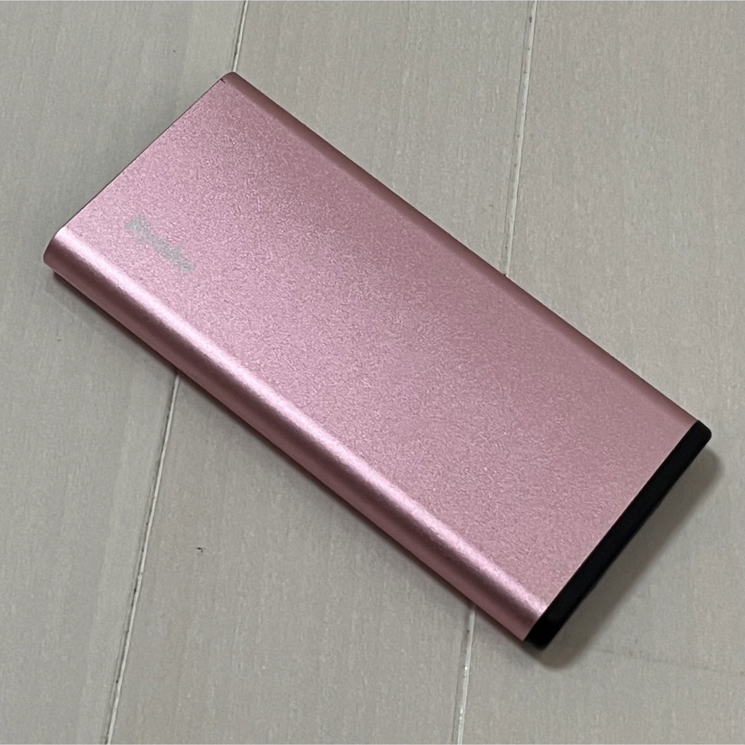 《美品！》モバイルバッテリー スマホ/家電/カメラのスマートフォン/携帯電話(バッテリー/充電器)の商品写真