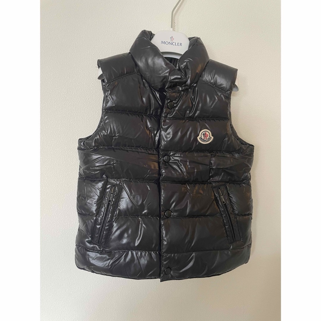 MONCLER(モンクレール)の【新品】MONCLER モンクレール　BERNARD ダウンベスト 3A キッズ/ベビー/マタニティのキッズ服男の子用(90cm~)(ジャケット/上着)の商品写真