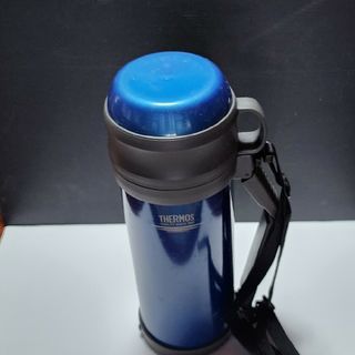 サーモス(THERMOS)のステンレスボトル　2L(日用品/生活雑貨)