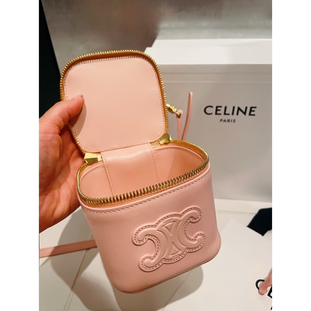 celine(セリーヌ)の最終！CELINE ミニ バニティケース スムースカーフ スキン レディースのバッグ(ショルダーバッグ)の商品写真