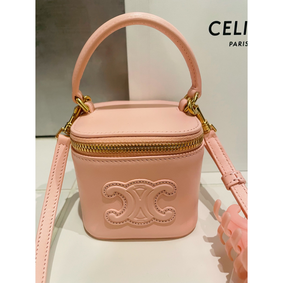 celine(セリーヌ)の最終！CELINE ミニ バニティケース スムースカーフ スキン レディースのバッグ(ショルダーバッグ)の商品写真