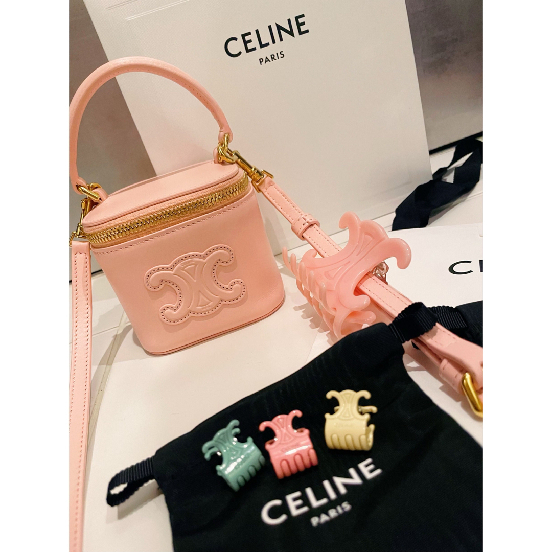 celine(セリーヌ)の最終！CELINE ミニ バニティケース スムースカーフ スキン レディースのバッグ(ショルダーバッグ)の商品写真