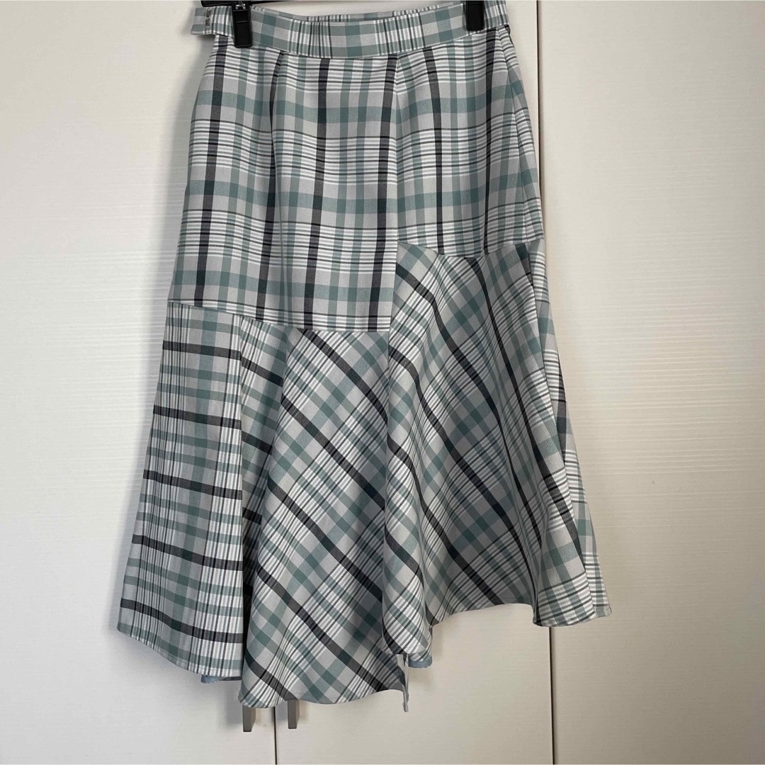 VIAGGIO BLU(ビアッジョブルー)のビアッジョブルー　アシメントリー　マーメイドスカート レディースのスカート(ひざ丈スカート)の商品写真