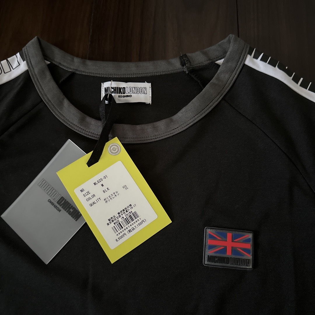 MICHIKO LONDON(ミチコロンドン)のMICHIKO LONDON レディースTシャツ レディースのトップス(Tシャツ(半袖/袖なし))の商品写真