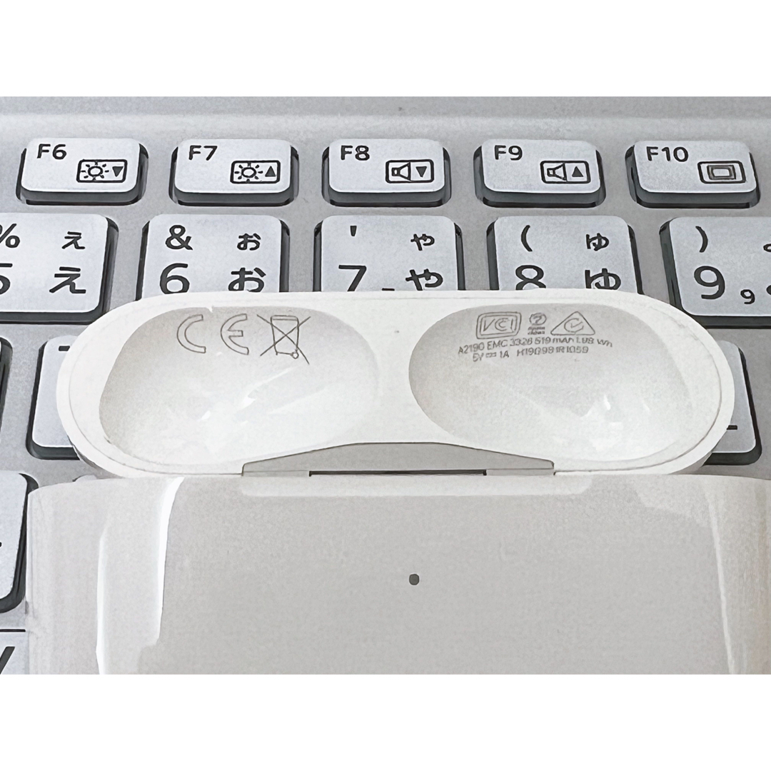 美品【国内正規品 】AirPods Pro 第一世代 エアーポッズ充電ケース 3