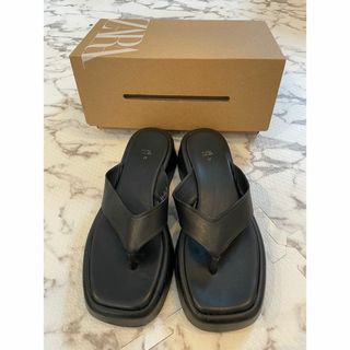 ザラ(ZARA)のZARA フラットサンダル37(サンダル)