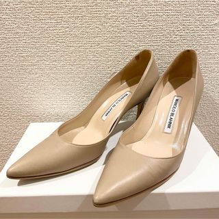 マノロブラニク 革の通販 200点以上 | MANOLO BLAHNIKを買うならラクマ