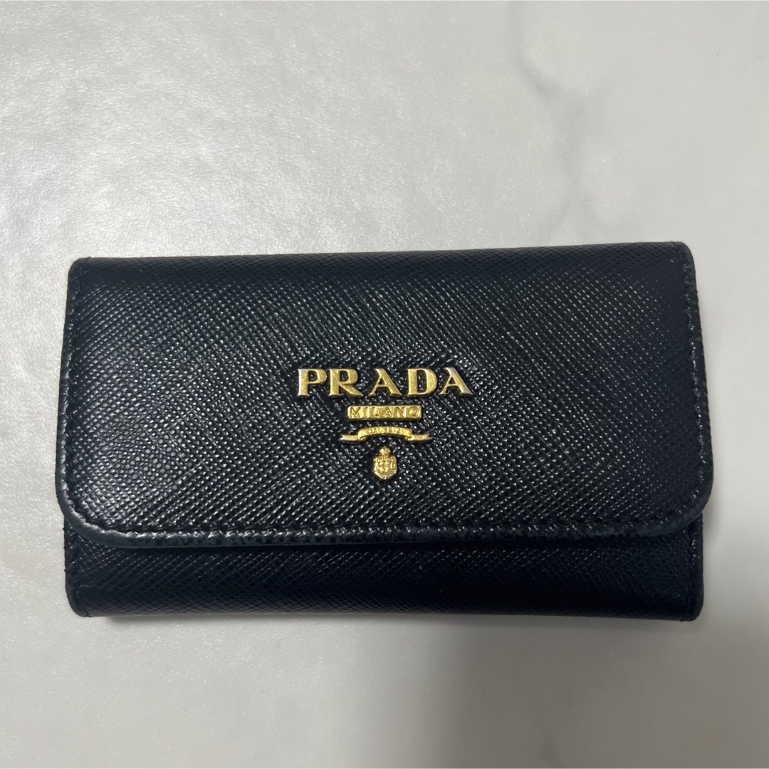 PRADA プラダ キーケース サフィアーノ 6連 黒 | フリマアプリ ラクマ