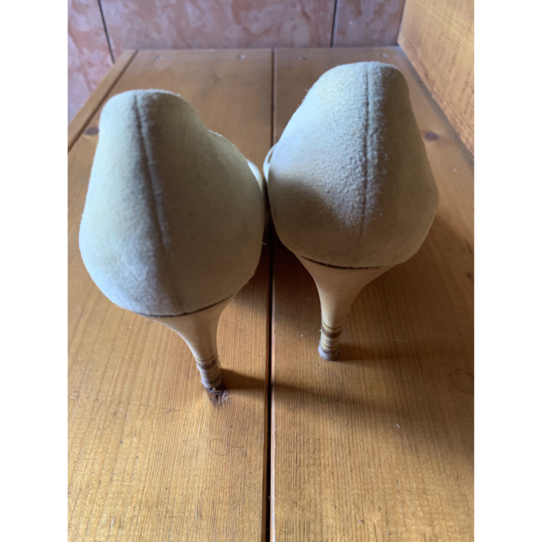 プールサイド スエード パンプス