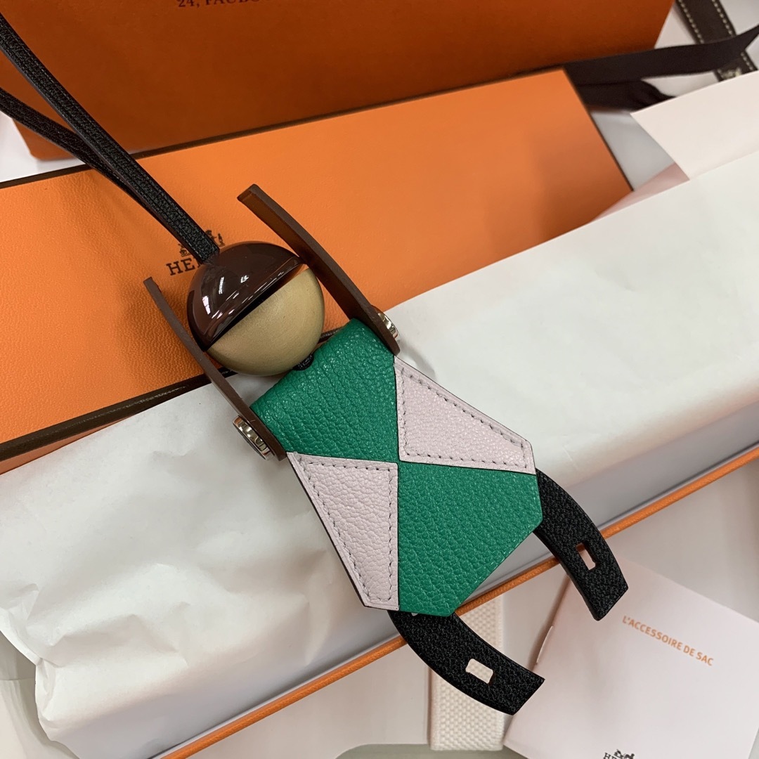 Hermes(エルメス)の【未使用】エルメス チャーム ジョッキー レディースのアクセサリー(チャーム)の商品写真