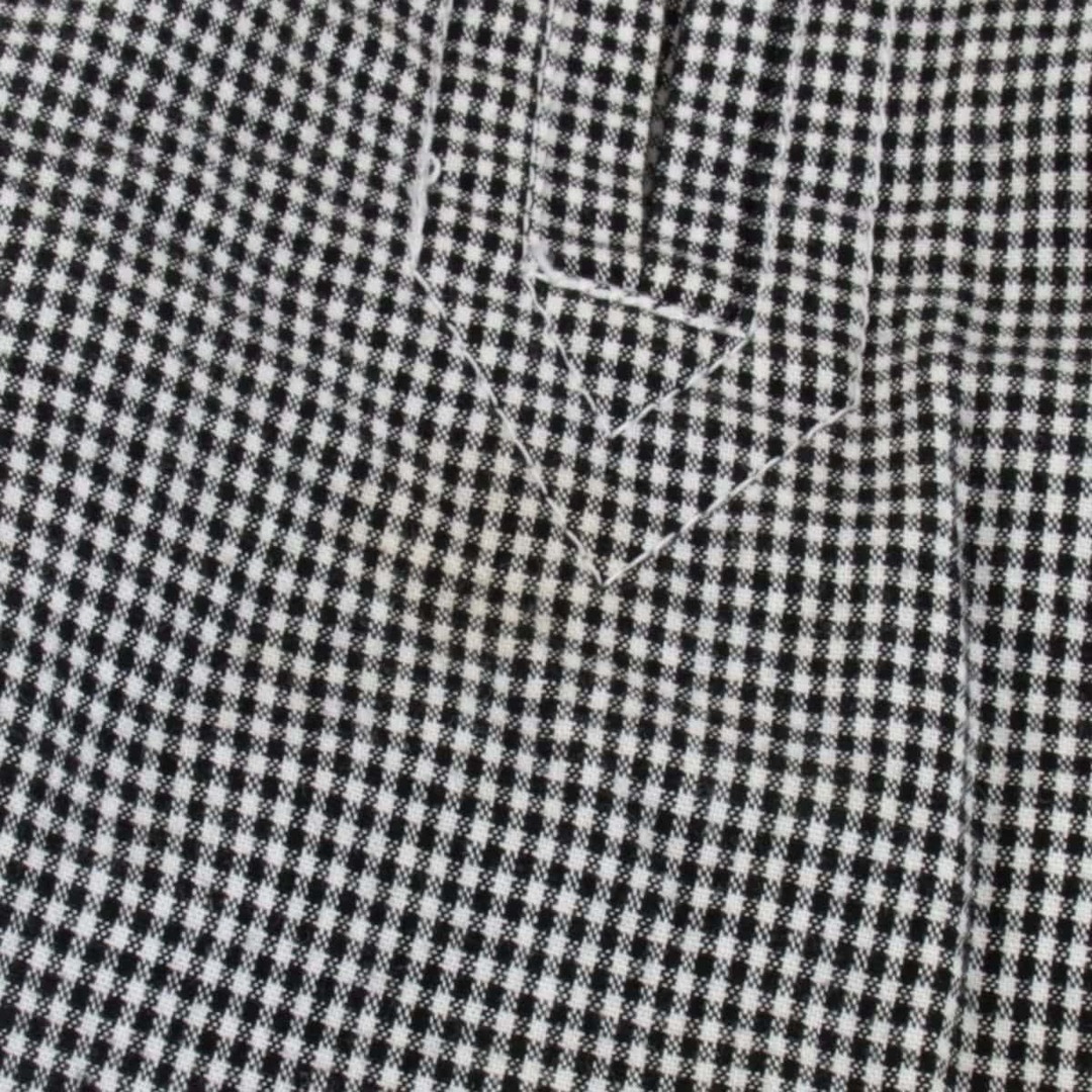 BURBERRY BLACK LABEL(バーバリーブラックレーベル)の『USED』 BURBERRY BLACK LABEL バーバリーブラックレーベル チェック柄ジャケット マウンテンパーカー コットン グレー【中古】 メンズのジャケット/アウター(その他)の商品写真