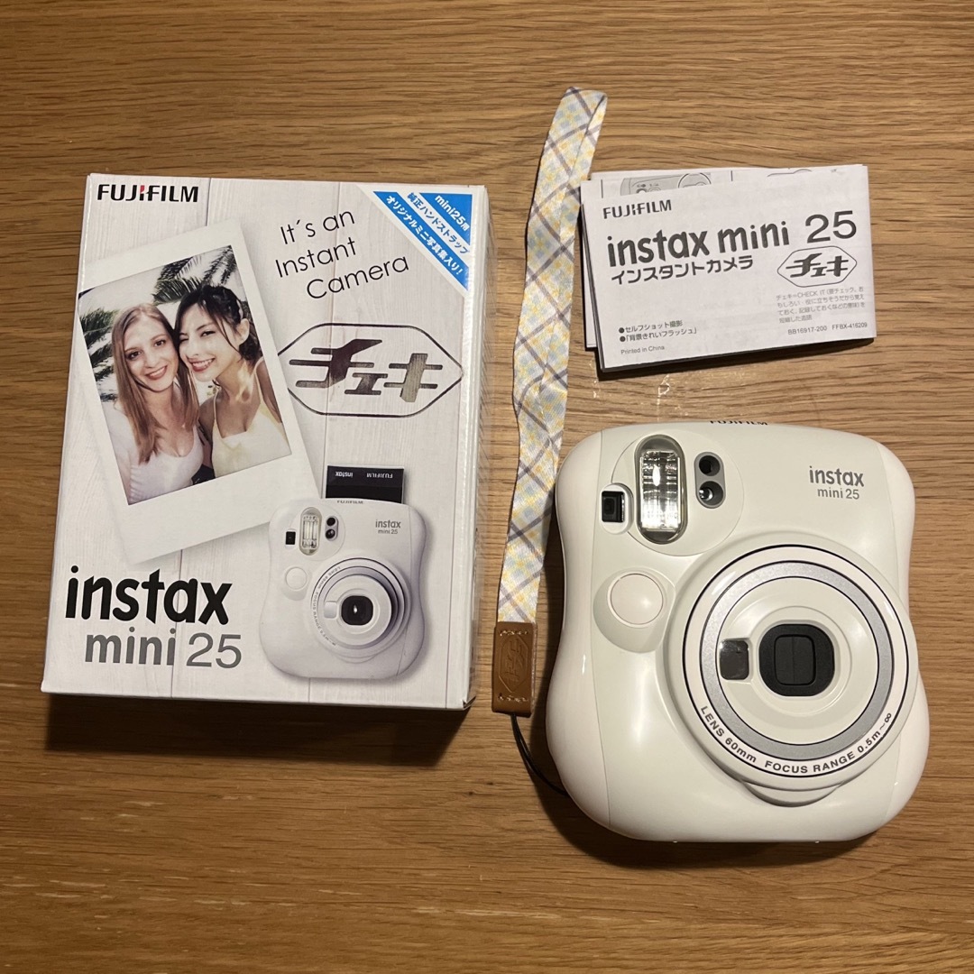 富士フイルム(フジフイルム)の【ほぼ新品】チェキ　instax mini25 スマホ/家電/カメラのカメラ(フィルムカメラ)の商品写真