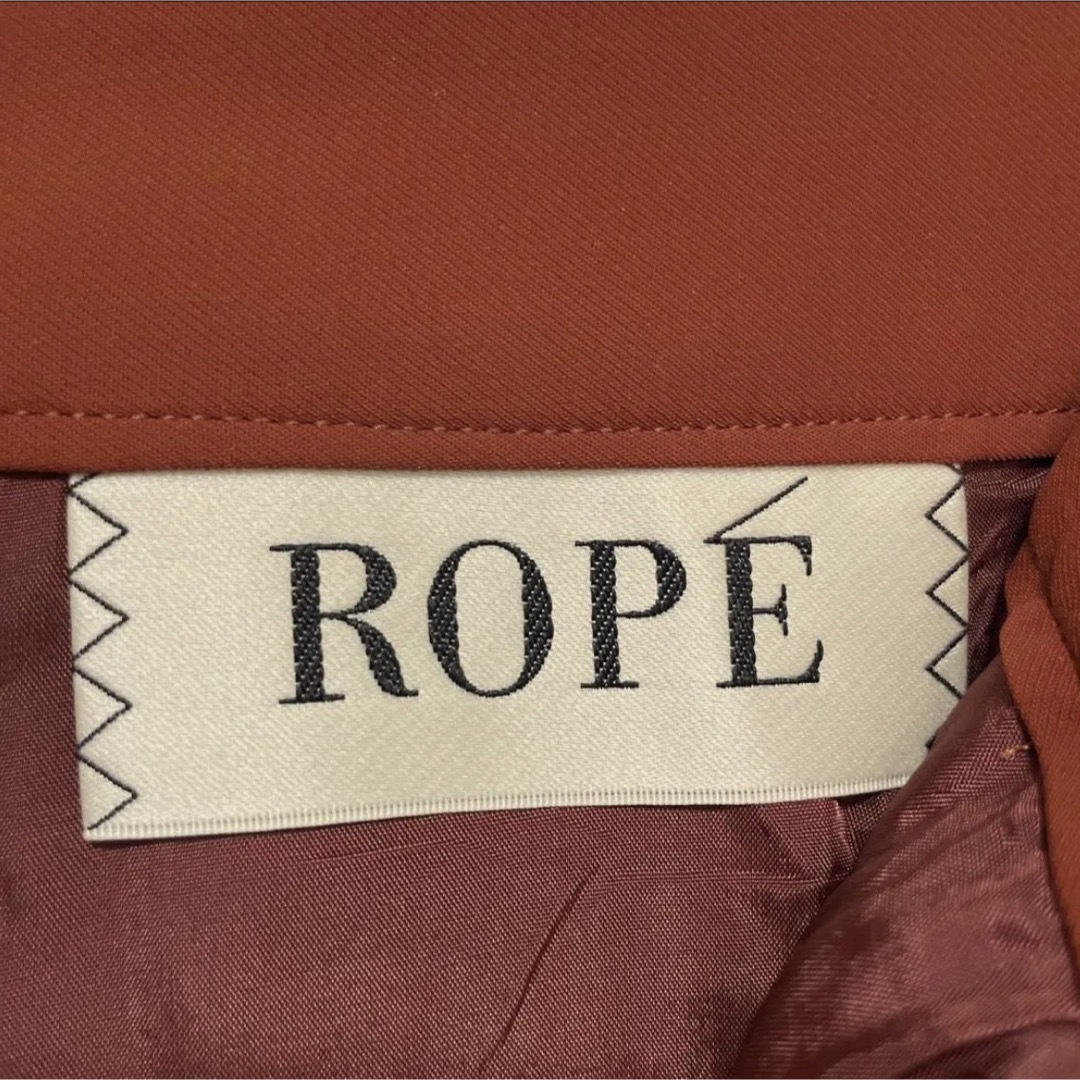 ROPE’(ロペ)の美品　ROPE クロップドパンツ　センタープレスパンツ レディースのパンツ(クロップドパンツ)の商品写真