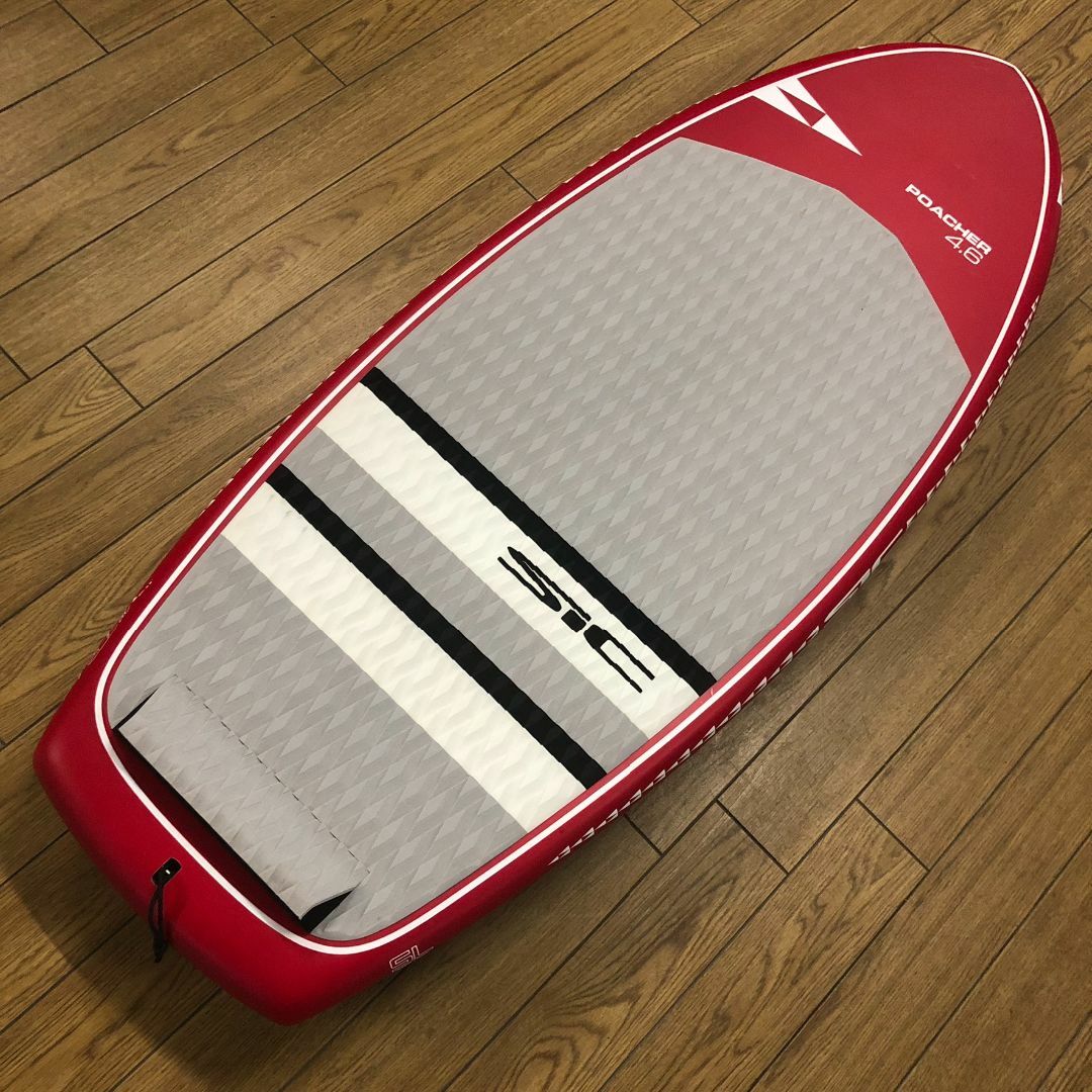 【中古フォイルサーフィンボード】SIC MAUI POACHER SURF スポーツ/アウトドアのスポーツ/アウトドア その他(サーフィン)の商品写真