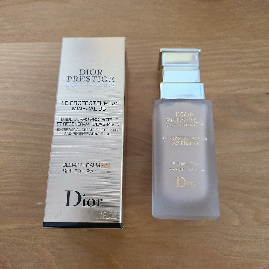 Dior(ディオール)のDior プレステージ ホワイト ル プロテクター UV ミネラル BB 01 コスメ/美容のベースメイク/化粧品(BBクリーム)の商品写真