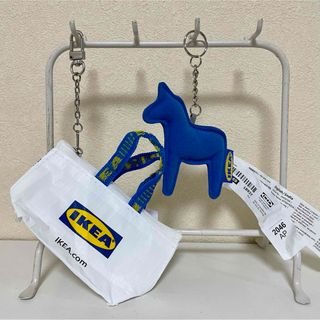 イケア(IKEA)のIKEA イケア★ロゴミニバッグキーホルダー&馬型キーリング 2点セット(キーホルダー)