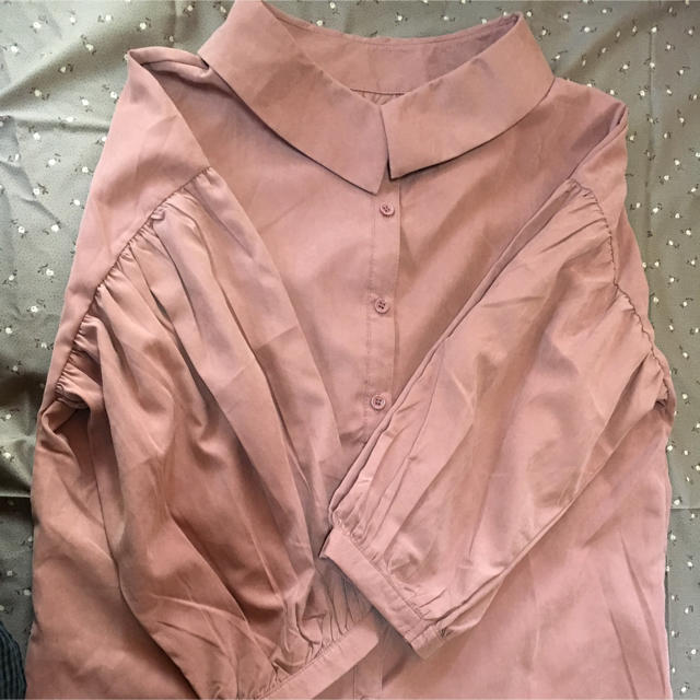 RETRO GIRL(レトロガール)のピンクシャツ レディースのトップス(シャツ/ブラウス(長袖/七分))の商品写真