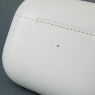 Apple - Apple AirPods Pro 充電ケースのみ USED品 第一世代 イヤホン ...