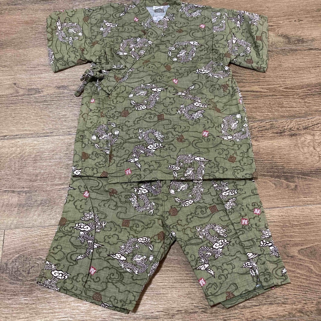 キッズ 龍柄 浴衣 甚平 110cm 中古品 キッズ/ベビー/マタニティのキッズ服男の子用(90cm~)(甚平/浴衣)の商品写真