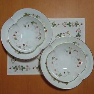 ウェッジウッド(WEDGWOOD)のWEDGWOOD WILD STRAWBERRY マリアージュ 4枚 セット(食器)