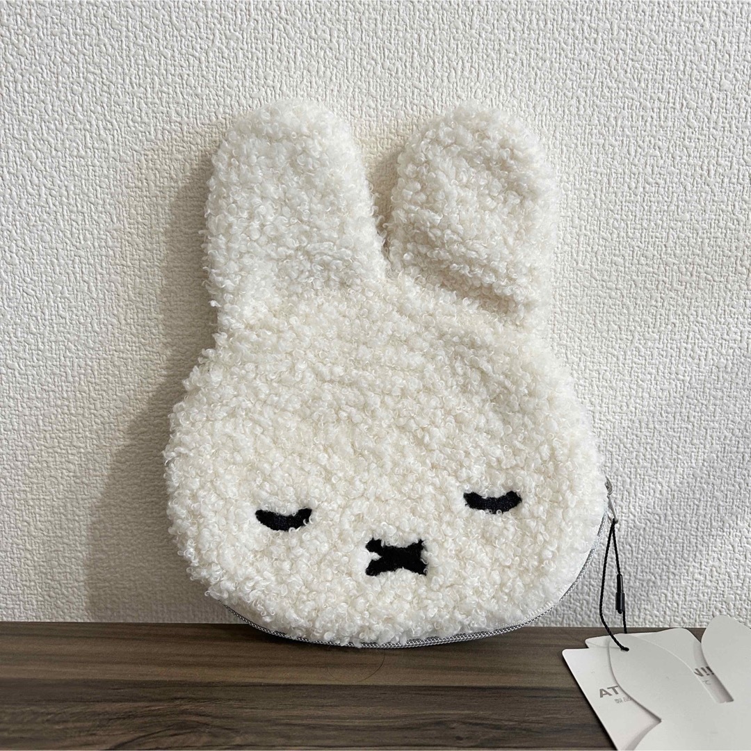 miffy(ミッフィー)のHeather ヘザー　WEB限定　ミッフィー　モコモコフェイスポーチ レディースのファッション小物(ポーチ)の商品写真