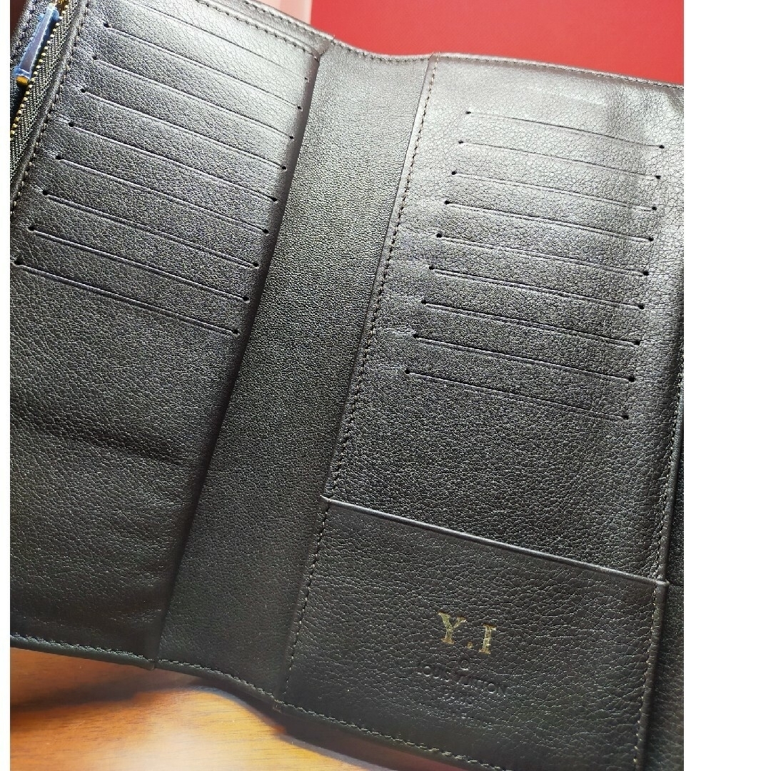 LOUIS VUITTON(ルイヴィトン)の✨LOUIS  VUITTON✨  モノグラム・マヒナ　ポルトフォイユアメリア レディースのファッション小物(財布)の商品写真