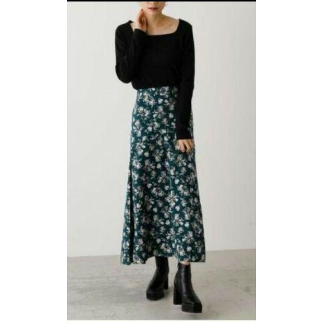 AZUL by moussy(アズールバイマウジー)のAZUL アズールバイマウジー　フラワーパターンサイドスリットスカート　ロング レディースのスカート(ロングスカート)の商品写真