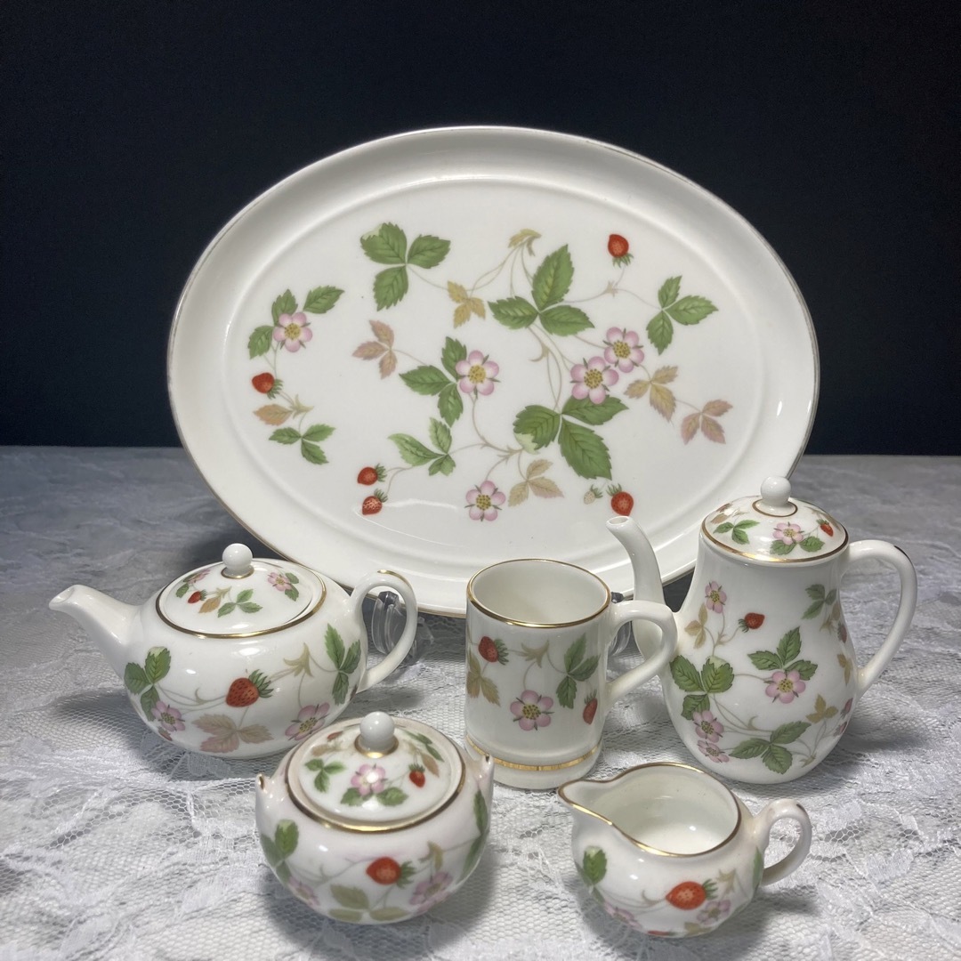WEDGWOOD ウェッジウッド ワイルドストロベリー ミニチュア ティー