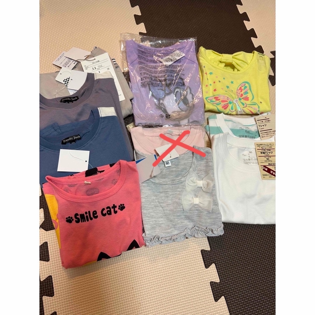 GAP(ギャップ)の子供服　９０サイズ　９点セット　GAP キッズ/ベビー/マタニティのキッズ服女の子用(90cm~)(Tシャツ/カットソー)の商品写真