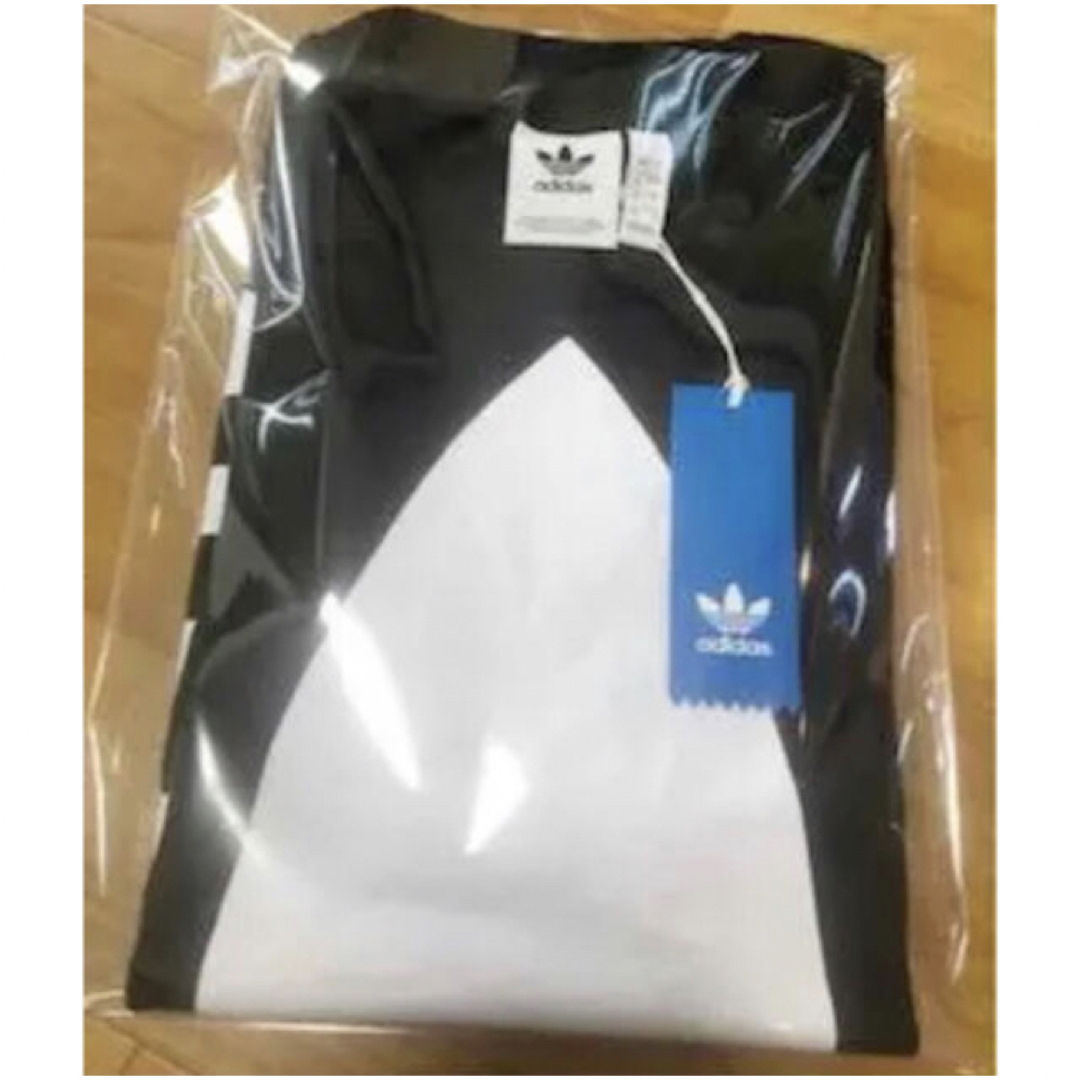 adidas(アディダス)のアディダス ビッグトレファイルTシャツ FM9904 ブラック Sサイズ メンズのトップス(Tシャツ/カットソー(半袖/袖なし))の商品写真