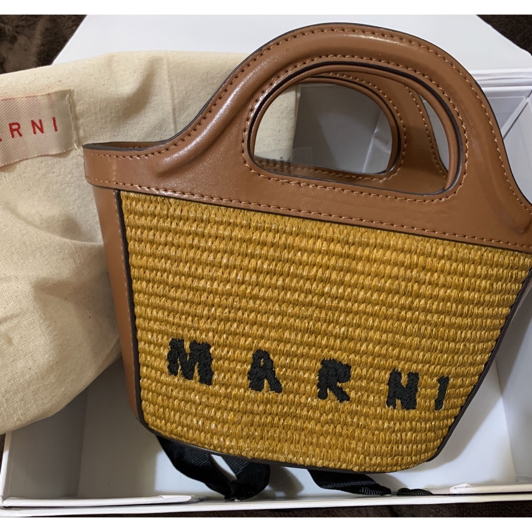 新品未使用 MARNI 　マルニ　カゴバッグ