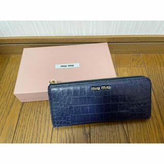 ミュウミュウ(miumiu)のMIUMIUミュウミュウ 長財布(財布)