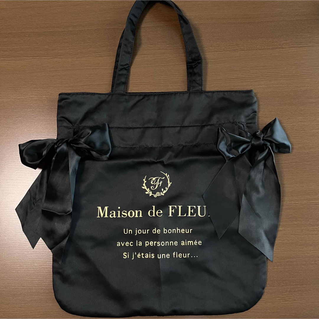 Maison de FLEUR(メゾンドフルール)のMaison de FLEUR ダブルリボン トートバッグ ブラック レディースのバッグ(トートバッグ)の商品写真