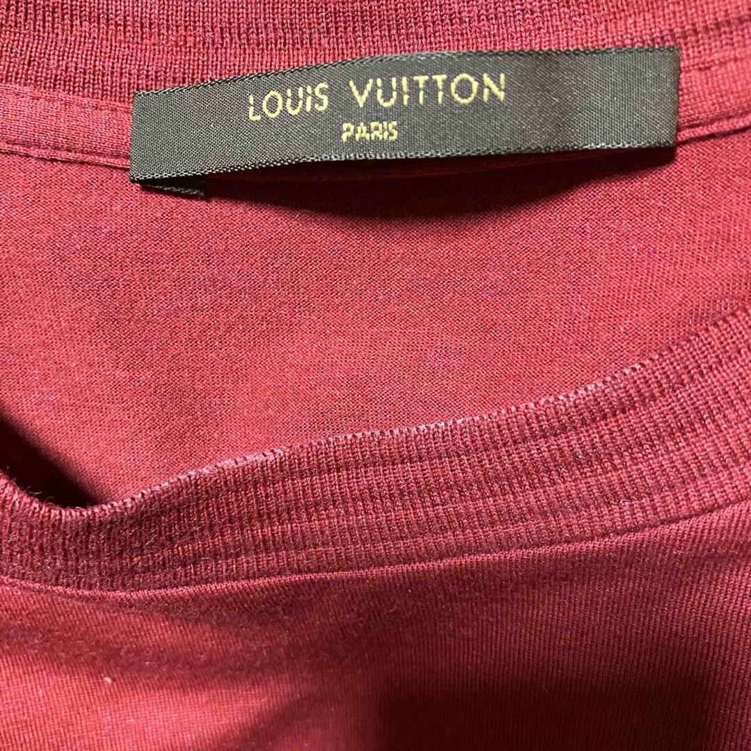 LOUIS VUITTON(ルイヴィトン)のLOUIS VUITTON ルイヴィトン Tシャツ レッド 赤 プリント　 レディースのトップス(Tシャツ(半袖/袖なし))の商品写真